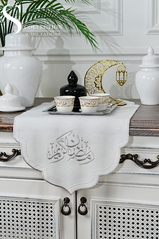 رانر طاولة مطرز - تصميم رمضان كريم - قماش مقاوم للماء - تطريز فضى 