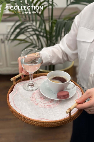 مفرش صينية - تصميم بوكيه - قماش كتان ١٠٠ % - تطريز زهرى فاتح