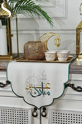 رانر طاولة مطرز - تصميم عيد مبارك - تطريز متعدد الألوان - قماش مقاوم للماء