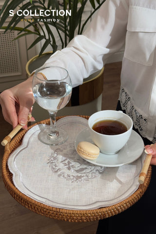 مفرش صينية - تصميم بوكيه - قماش كتان ١٠٠ % - تطريز فضى