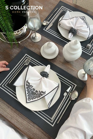 طقم مفارش أطباق سفرة مطرز - تصميم سيلفا - قماش لون رمادى داكن - مقاوم للماء - ٦ اشخاص - ١٨ قطعة 