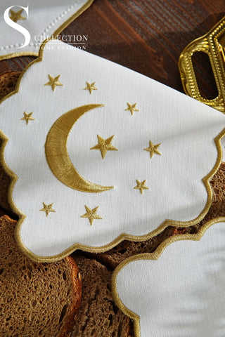  منديل سلة خبر مطرز - تصميم جلامورس - قماش مقاوم للماء - تطريز ذهبى