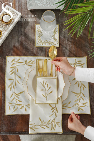 طقم مفارش سفرة - تصميم فلاور - تطريز ذهبى لامع - قماش مقاوم للماء -  ٦ اشخاص - ٢٤  قطعة - طقم كامل  