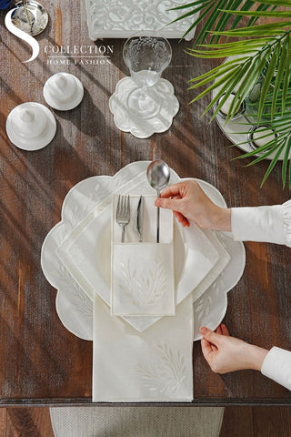 طقم مفارش سفرة - تصميم شانتال - تطريز اوف وايت - قماش مقاوم للماء - ٦ اشخاص - ٢٤ قطعة - طقم كامل  