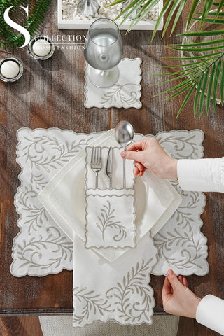 طقم مفارش سفرة - تصميم  زهرة الليلك - تطريز فضى لامع - قماش مقاوم للماء -  ٦  اشخاص -  ٢٤ قطعة - طقم كامل  