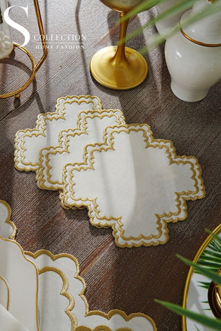 طقم مفارش سفرة - تصميم روزالين - تطريز ذهبى - قماش مقاوم للماء - ٦ اشخاص - ٢٤ قطعة - طقم كامل  