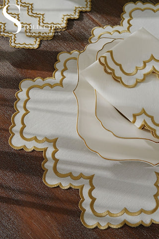 طقم مفارش سفرة - تصميم روزالين - تطريز ذهبى - قماش مقاوم للماء - ٦ اشخاص - ٢٤ قطعة - طقم كامل  