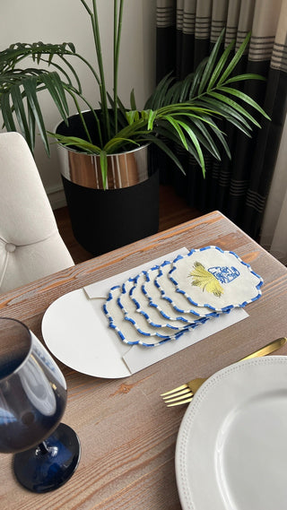 طقم قواعد اكواب ( كوستر ) - تصميم سونيا  - قماش مقاوم للماء - تطريز متعدد الالوان 